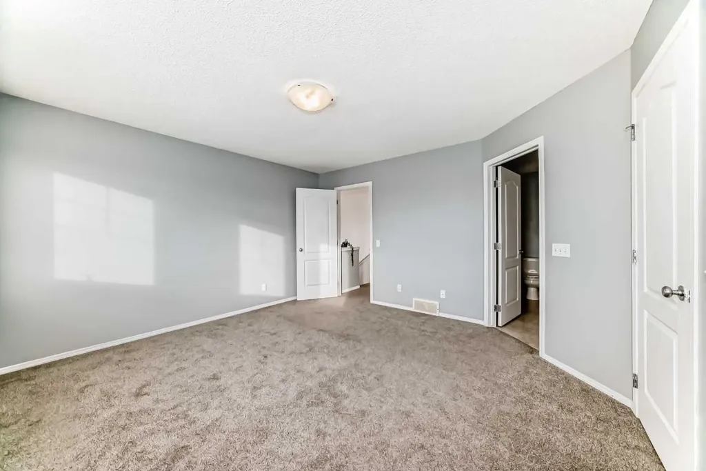 120 Springmere Grove Chestermere AB T1X 0B5