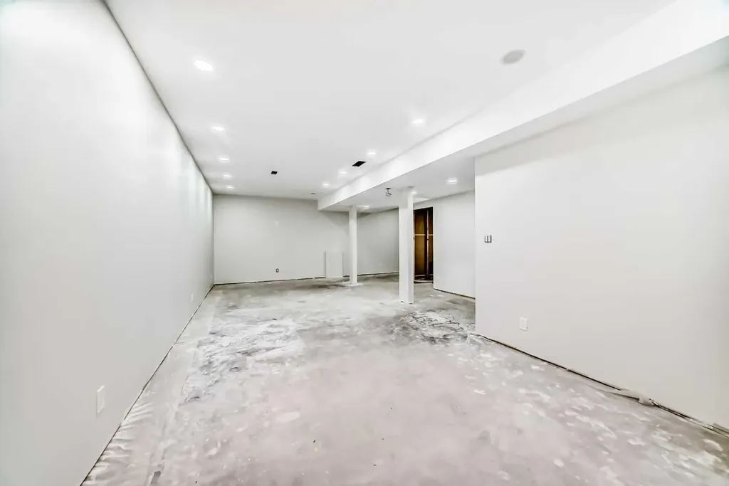 120 Springmere Grove Chestermere AB T1X 0B5