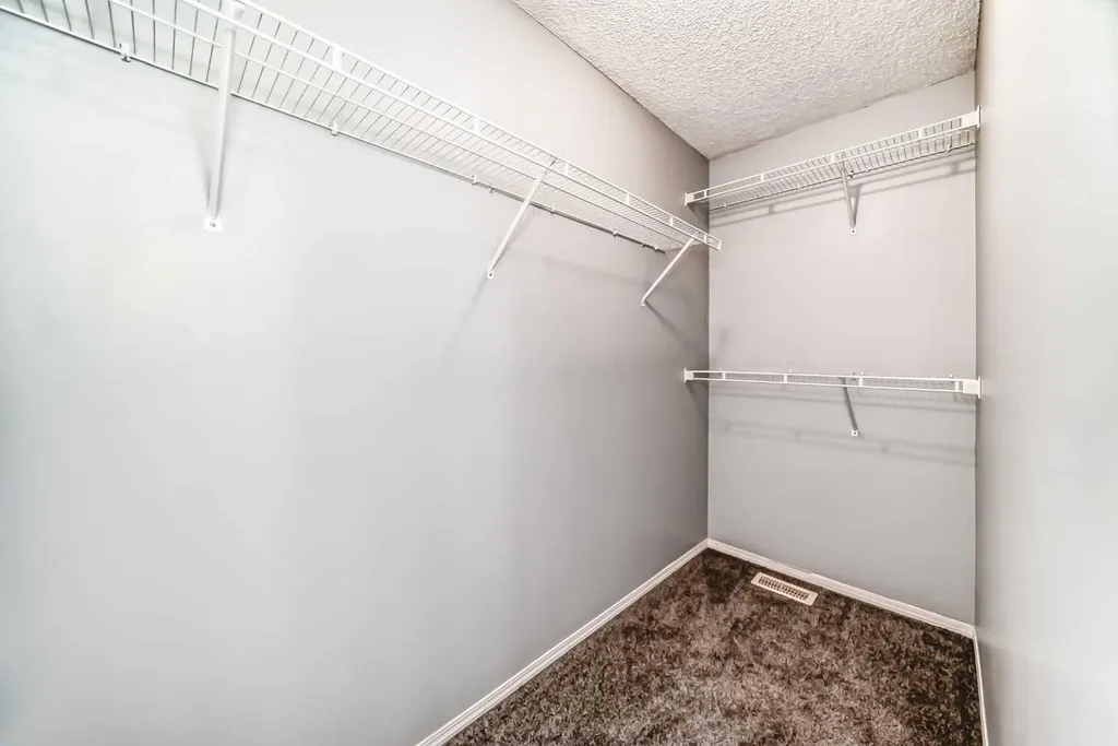 120 Springmere Grove Chestermere AB T1X 0B5