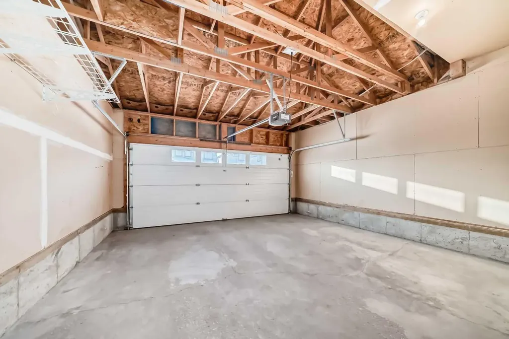 120 Springmere Grove Chestermere AB T1X 0B5