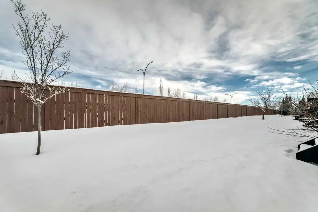 120 Springmere Grove Chestermere AB T1X 0B5