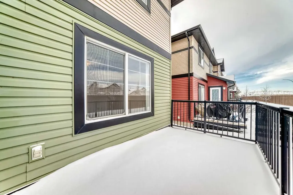 120 Springmere Grove Chestermere AB T1X 0B5
