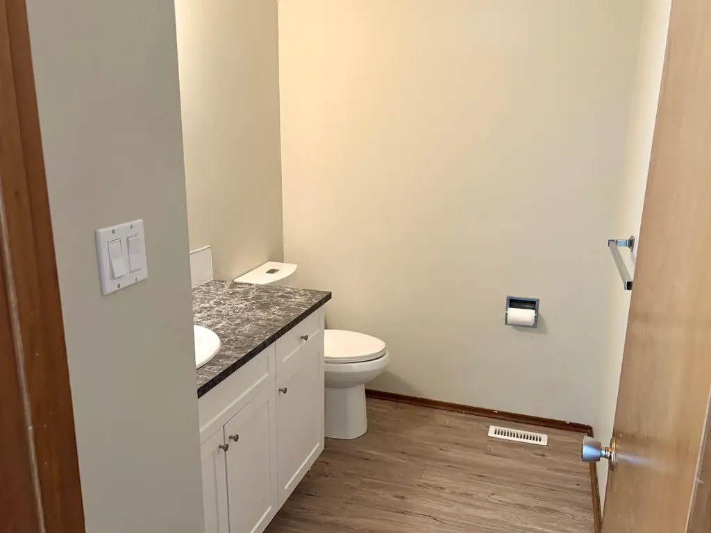 4828 Varsity Drive NW Calgary AB T3A 1A3