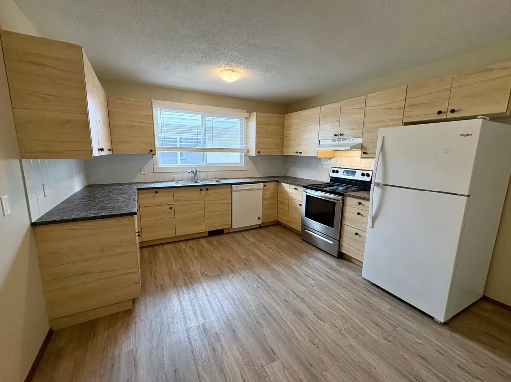 4828 Varsity Drive NW Calgary AB T3A 1A3