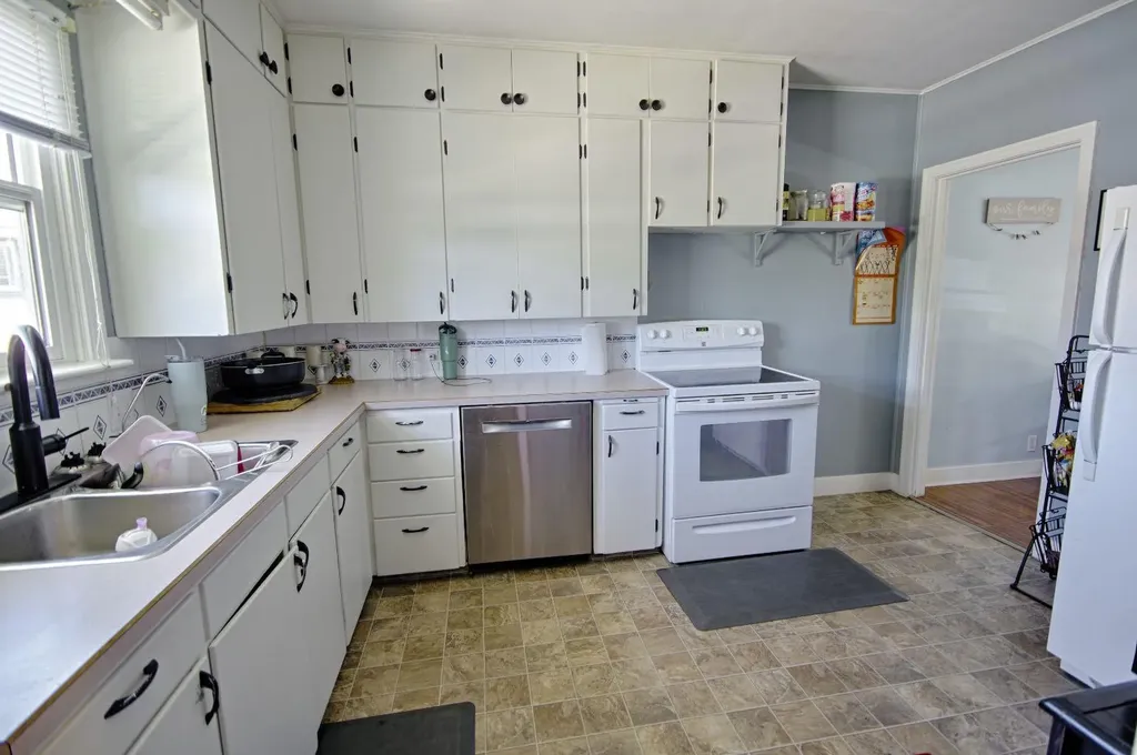 5014 48 Street Taber AB T1G 1H1