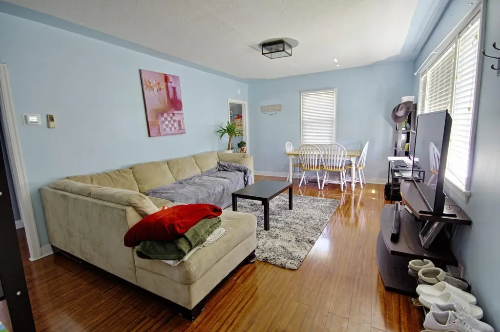 5014 48 Street Taber AB T1G 1H1