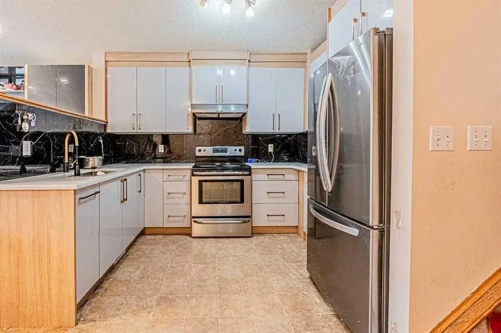 65 Martinvalley Road NE Calgary AB T3J 4L9