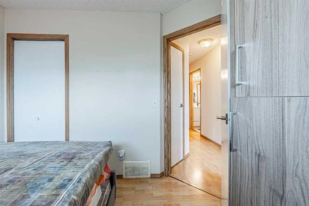65 Martinvalley Road NE Calgary AB T3J 4L9