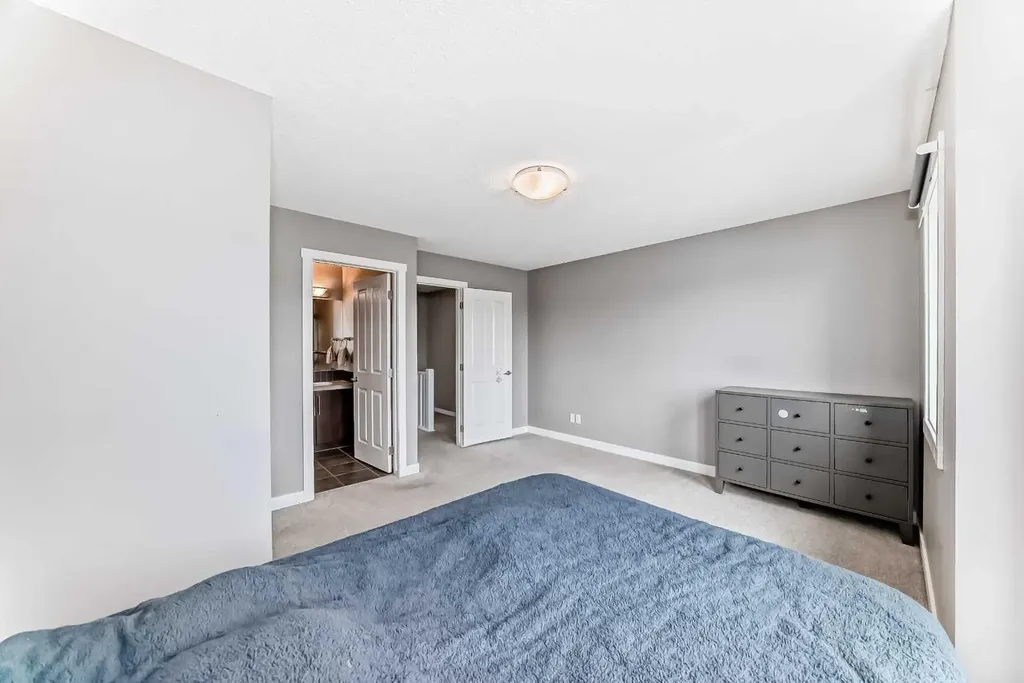 49 Aspen Hills Drive SW Calgary AB T3H 0P8