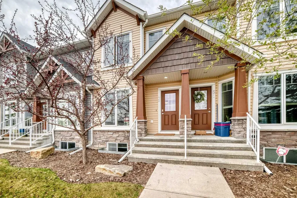 49 Aspen Hills Drive SW Calgary AB T3H 0P8