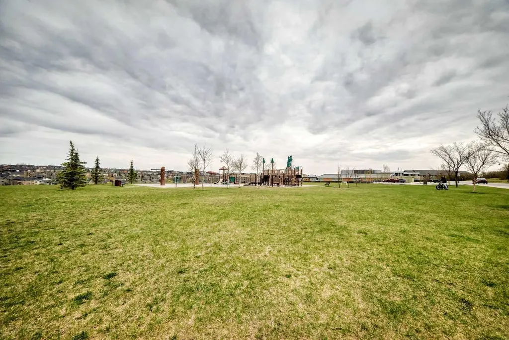 49 Aspen Hills Drive SW Calgary AB T3H 0P8