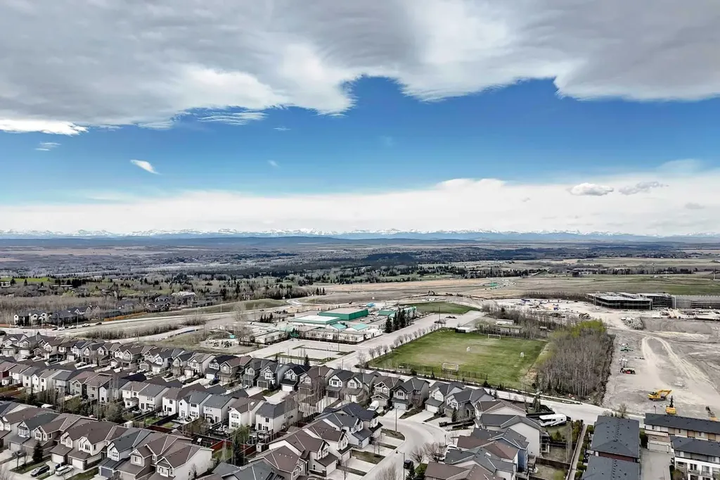 49 Aspen Hills Drive SW Calgary AB T3H 0P8