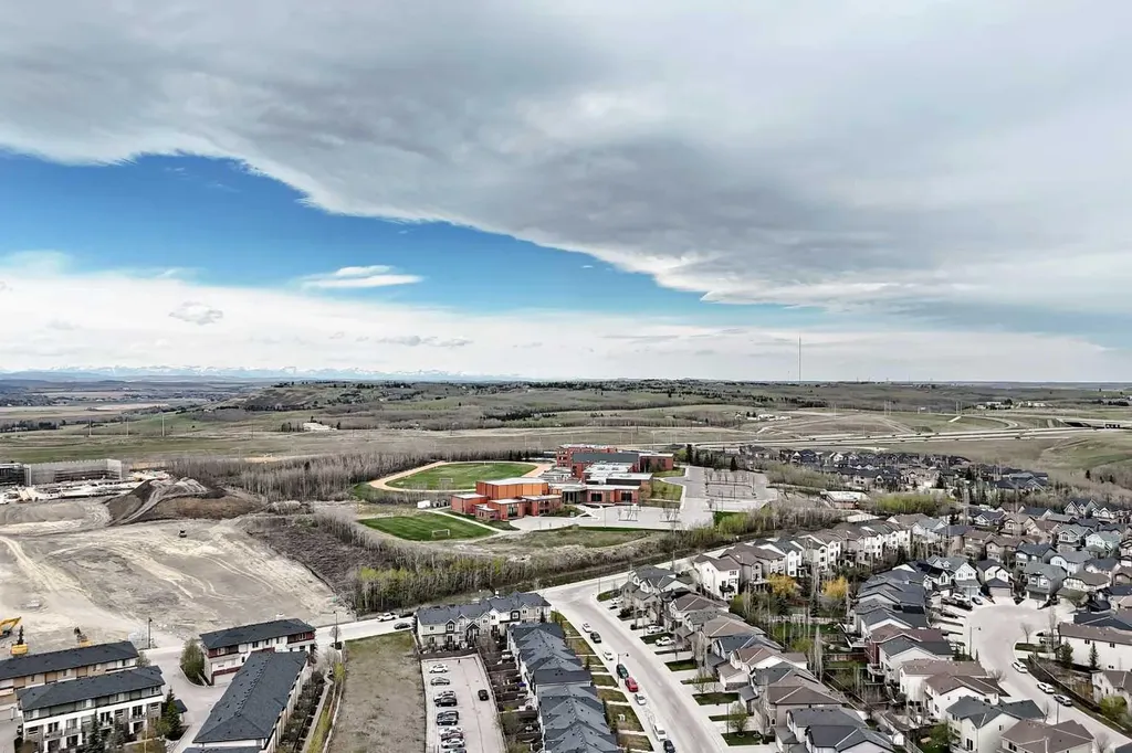 49 Aspen Hills Drive SW Calgary AB T3H 0P8