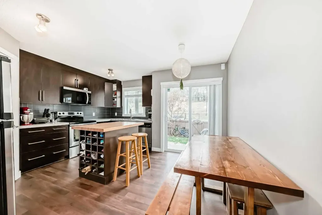 49 Aspen Hills Drive SW Calgary AB T3H 0P8