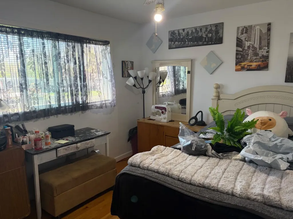 422 3rd Avenue Stirling AB T0K2E0