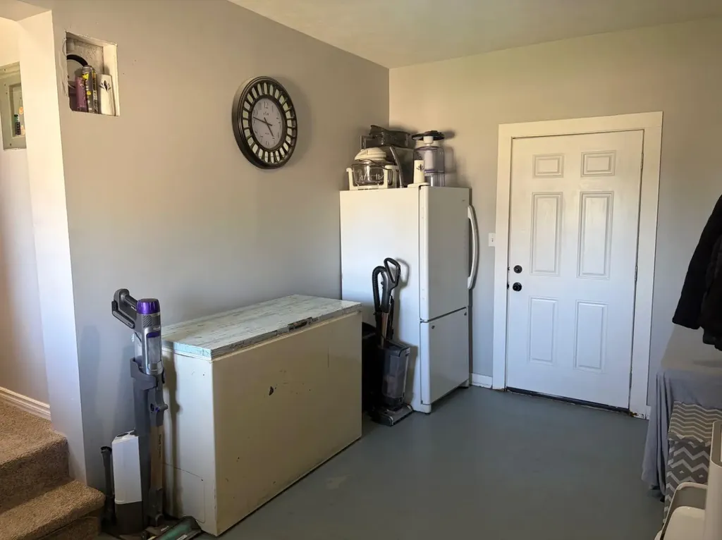 422 3rd Avenue Stirling AB T0K2E0