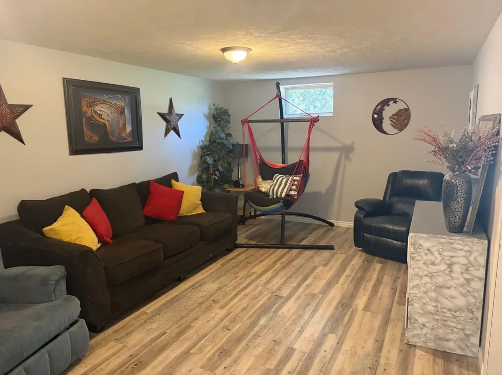 422 3rd Avenue Stirling AB T0K2E0