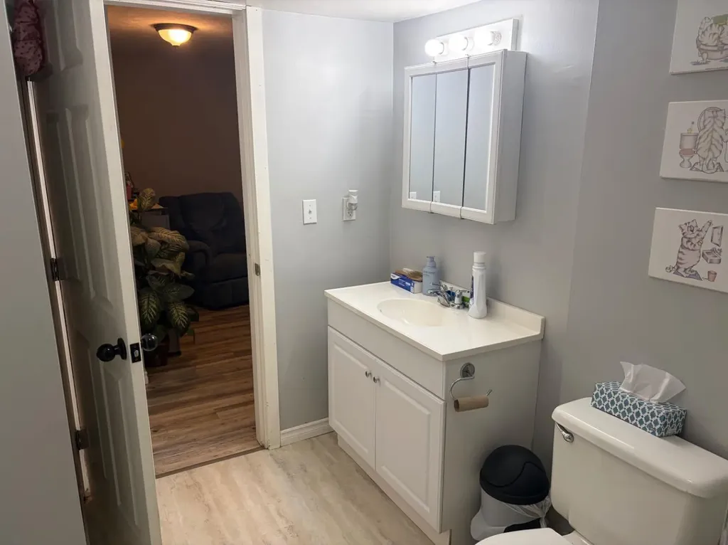 422 3rd Avenue Stirling AB T0K2E0
