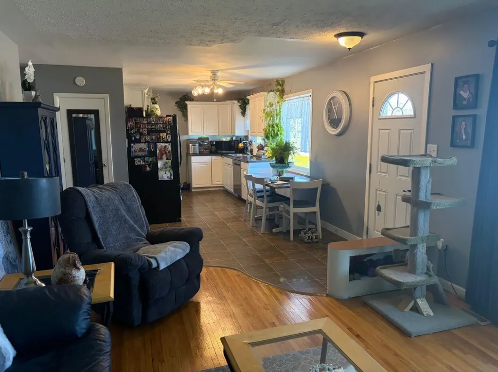 422 3rd Avenue Stirling AB T0K2E0