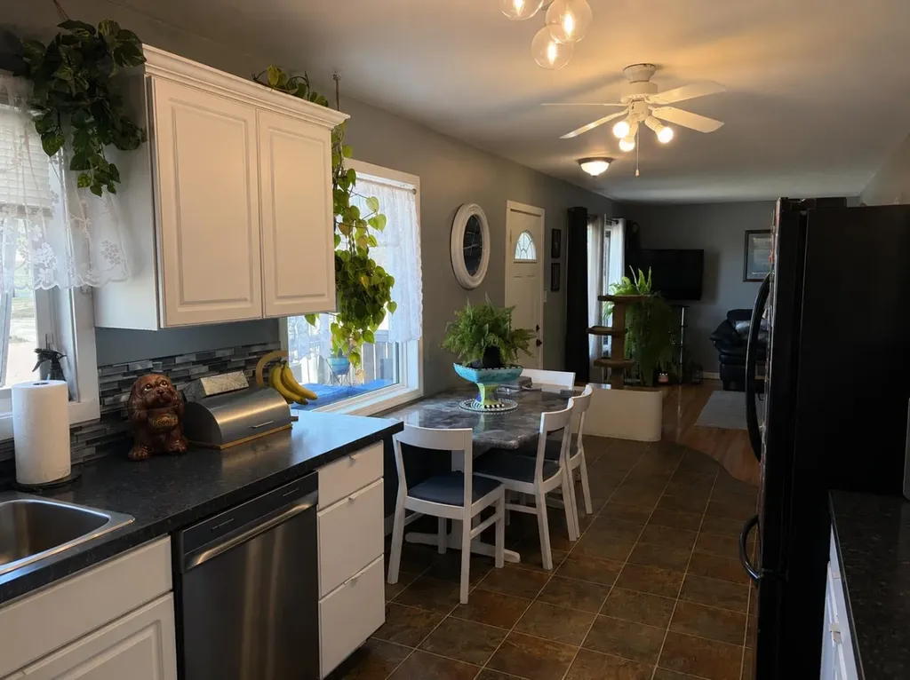 422 3rd Avenue Stirling AB T0K2E0