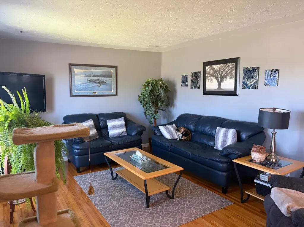 422 3rd Avenue Stirling AB T0K2E0