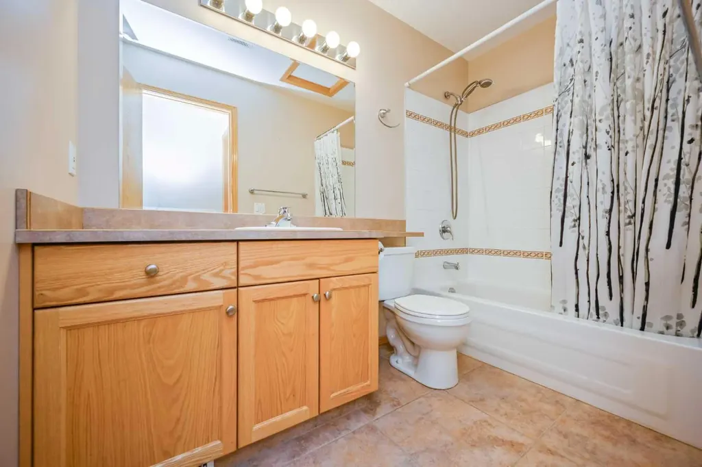 174 Crystal Heights Lane Grande Prairie AB T8X 1R7