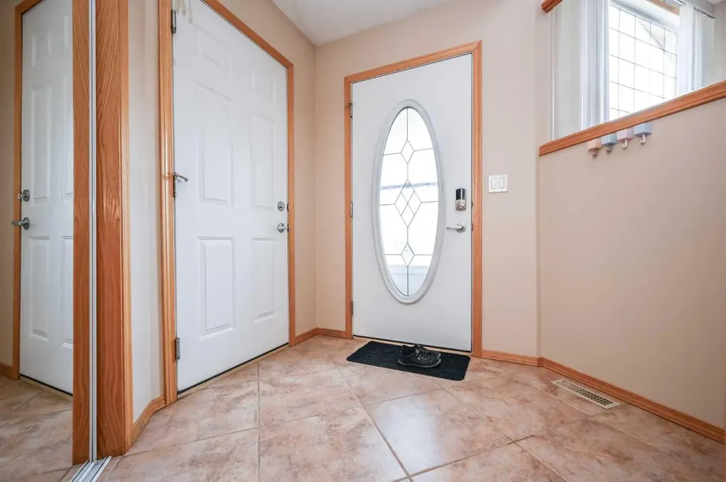 174 Crystal Heights Lane Grande Prairie AB T8X 1R7