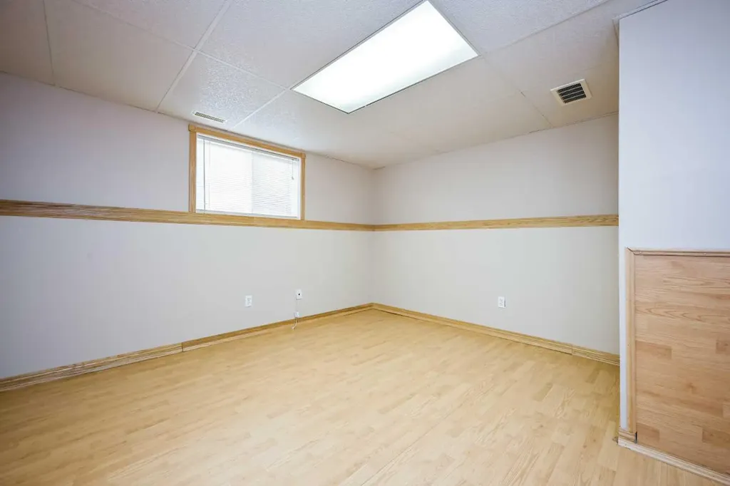 174 Crystal Heights Lane Grande Prairie AB T8X 1R7