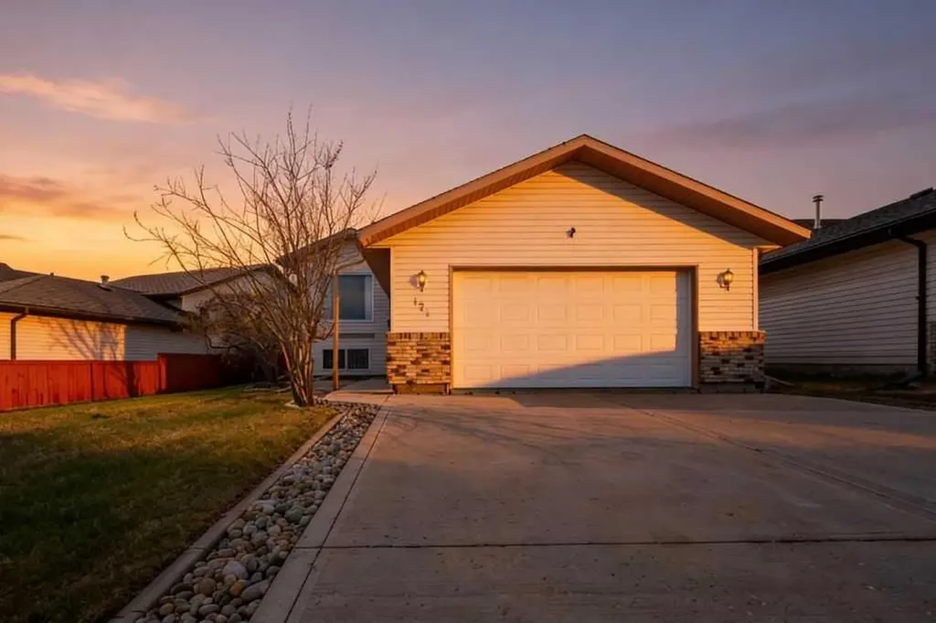 174 Crystal Heights Lane Grande Prairie AB T8X 1R7