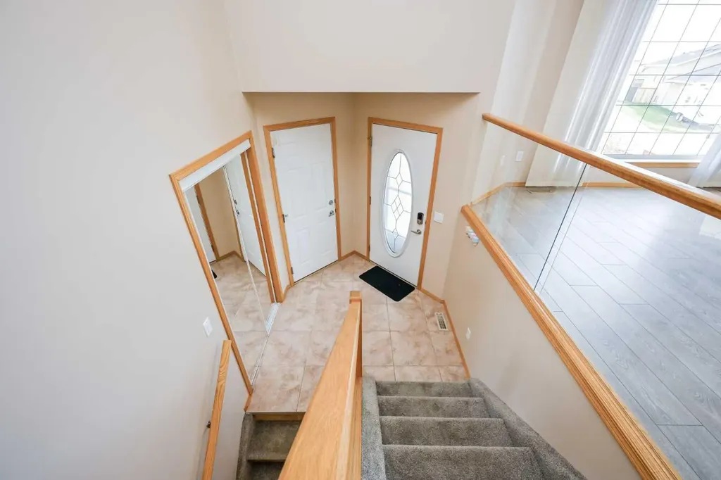 174 Crystal Heights Lane Grande Prairie AB T8X 1R7