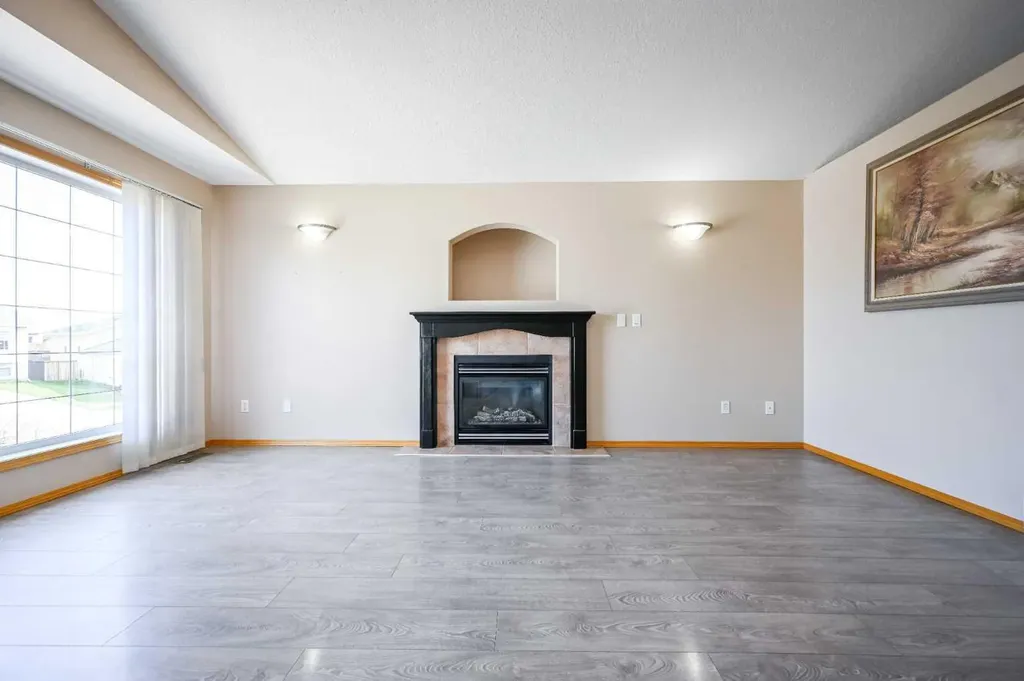 174 Crystal Heights Lane Grande Prairie AB T8X 1R7