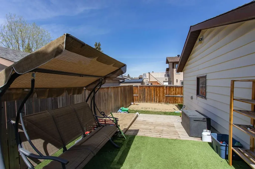 114 Dawson Street Red Deer AB T4R1Y9