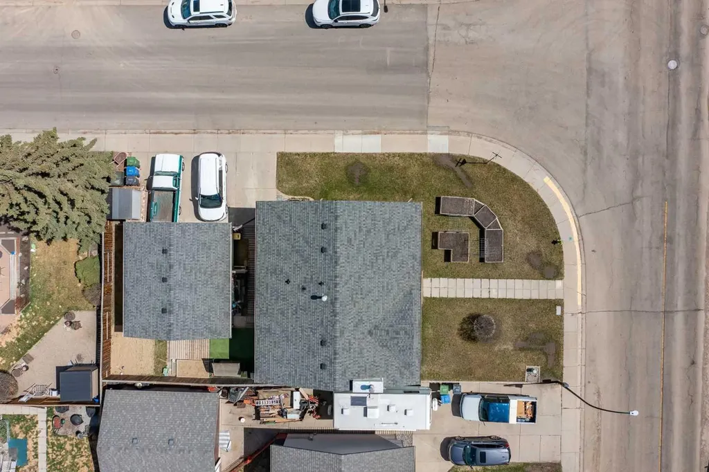 114 Dawson Street Red Deer AB T4R1Y9