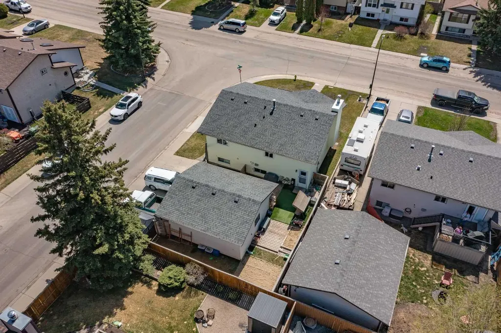 114 Dawson Street Red Deer AB T4R1Y9