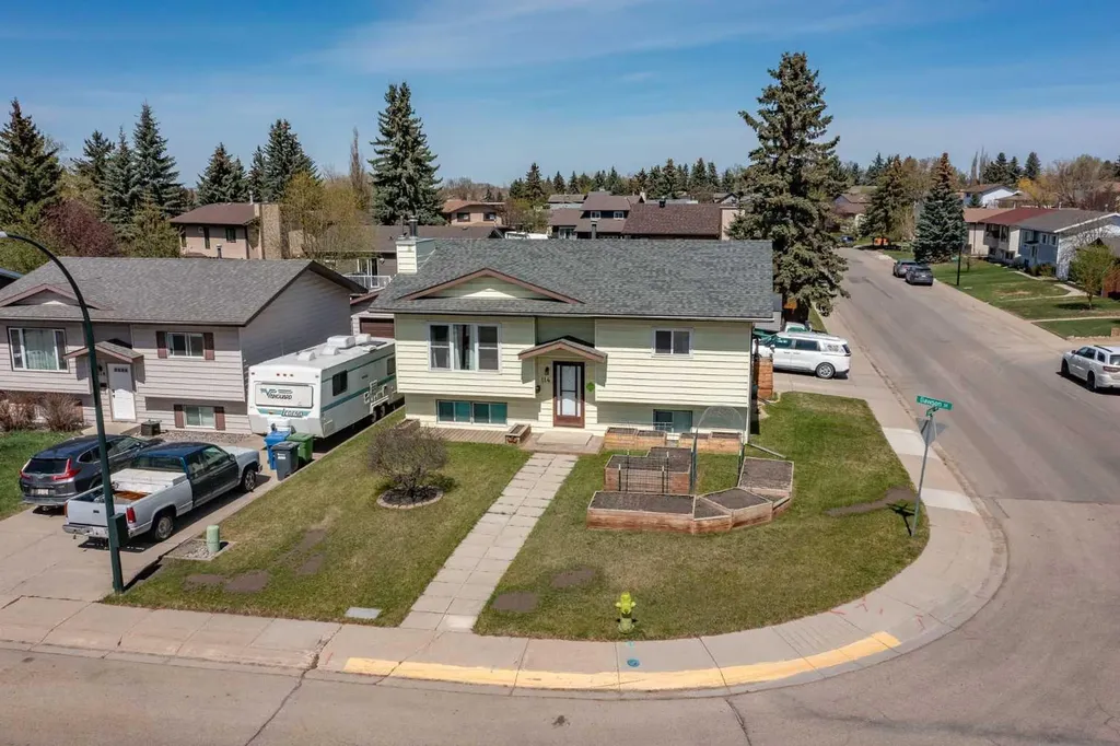 114 Dawson Street Red Deer AB T4R1Y9