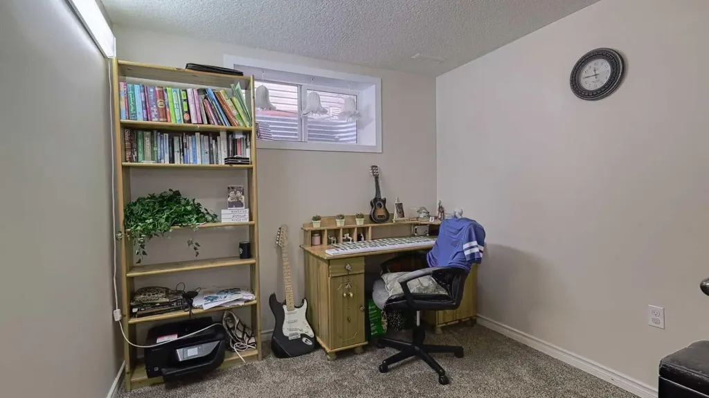 54 Saddlecreek Crescent NE Calgary AB T3J 4R9