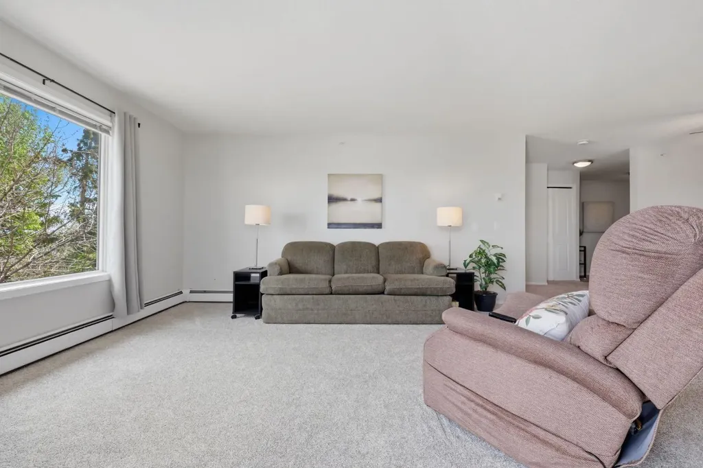 20 Harvest Rose Park NE Calgary AB T3K 4Z1