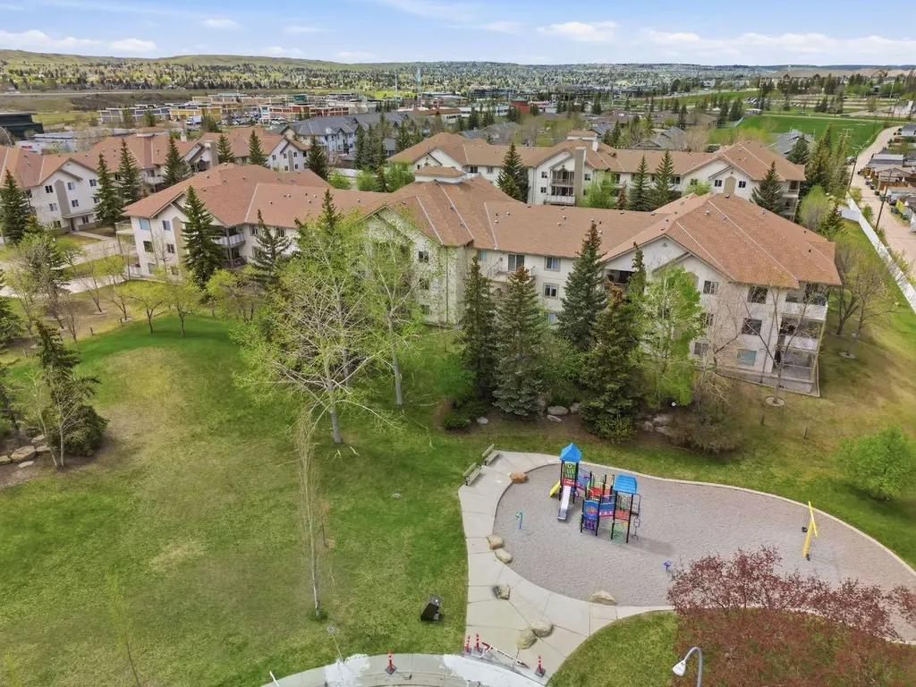 20 Harvest Rose Park NE Calgary AB T3K 4Z1