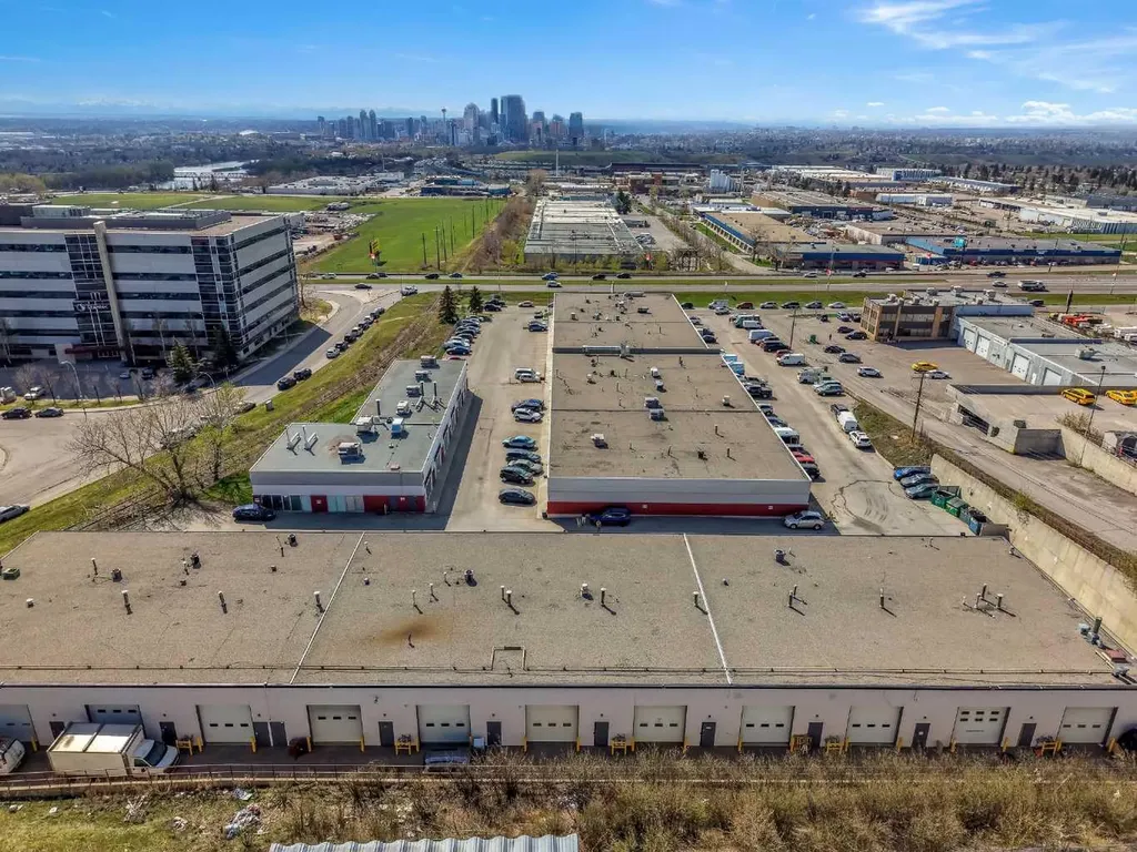 416 Meridian Road SE Calgary AB T2A 1X2