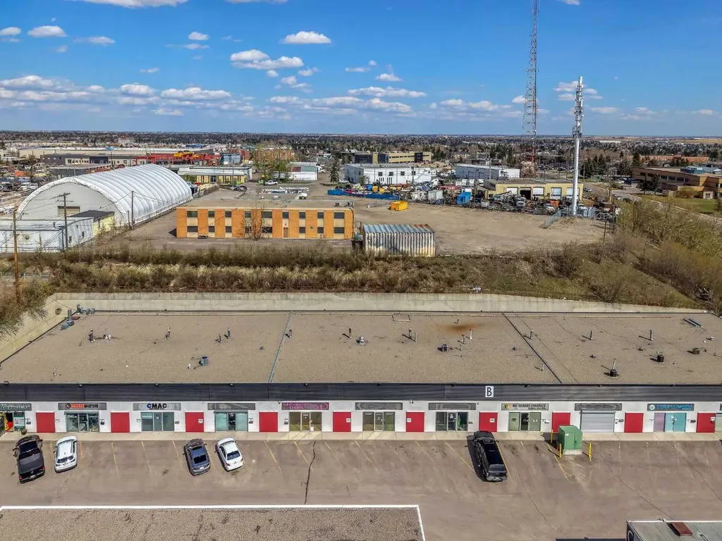 416 Meridian Road SE Calgary AB T2A 1X2