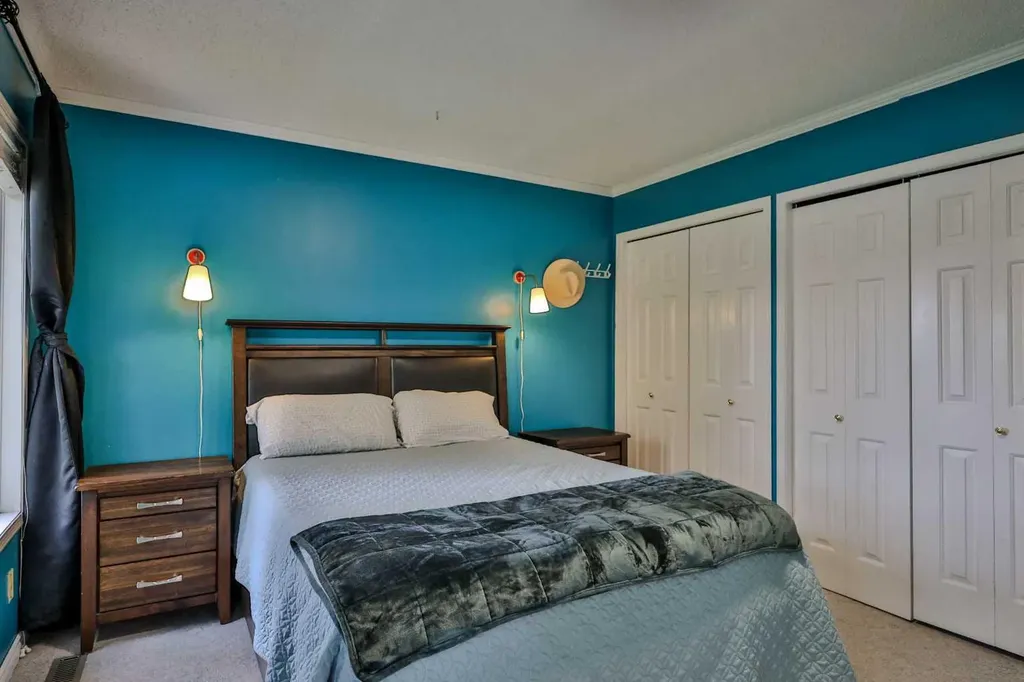 124 N 2 Street E Magrath AB T0K 1J0