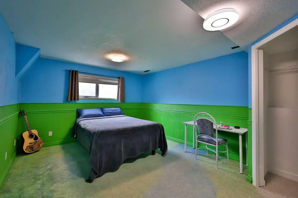 124 N 2 Street E Magrath AB T0K 1J0