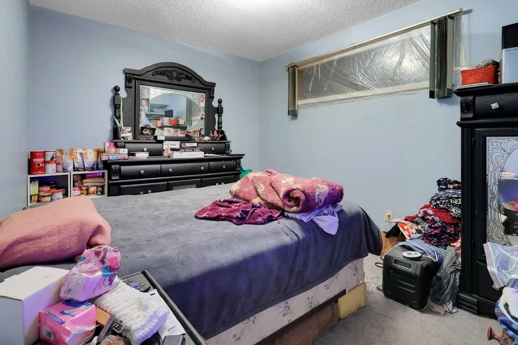 5009 & 5011 Shull Street Blackfalds AB T0M 0J0