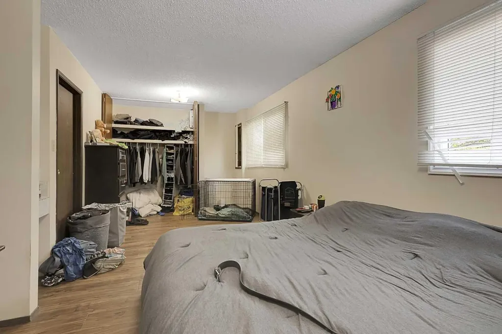 5009 & 5011 Shull Street Blackfalds AB T0M 0J0