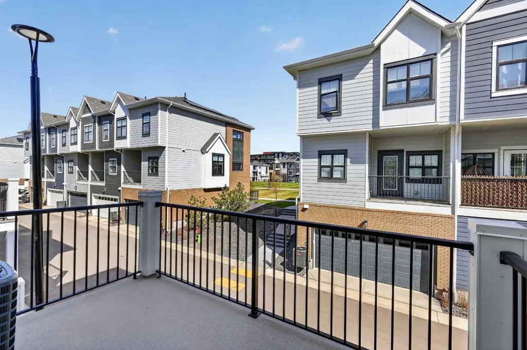 619 Mahogany Road SE Calgary AB T3M 2Z5