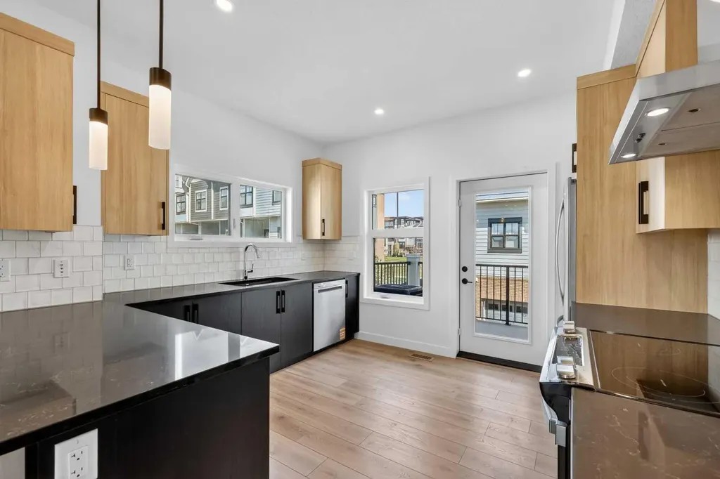 619 Mahogany Road SE Calgary AB T3M 2Z5