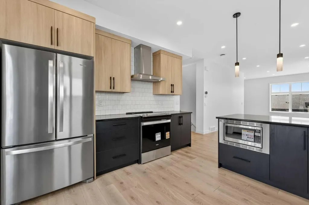 619 Mahogany Road SE Calgary AB T3M 2Z5