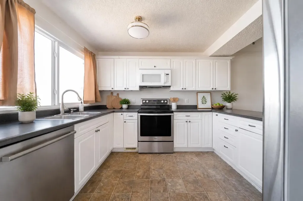 118 Wylie Place Fort Mcmurray AB T9H 4R4