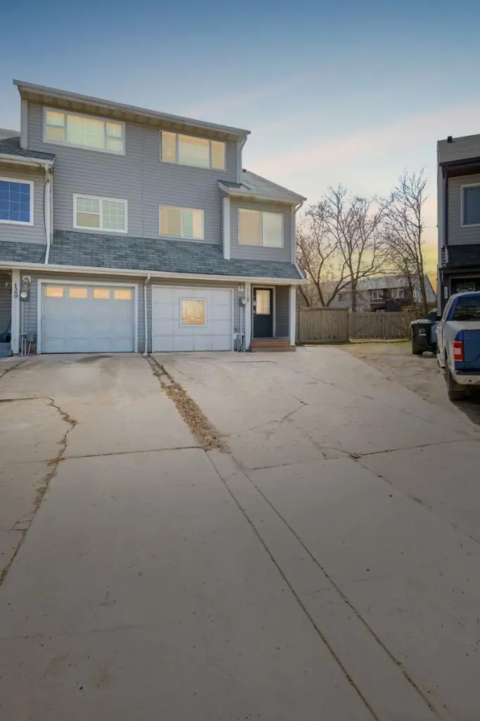 118 Wylie Place Fort Mcmurray AB T9H 4R4