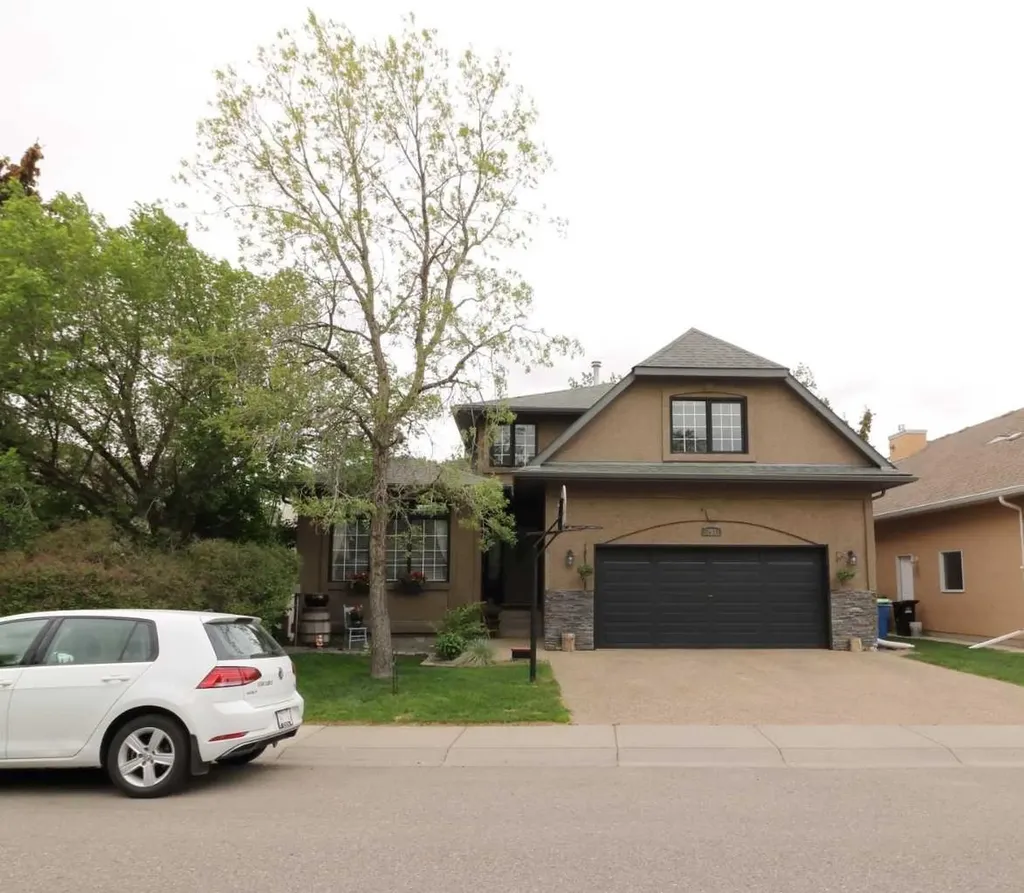 292 Waterstone Crescent SE Airdrie AB T4B 2G1